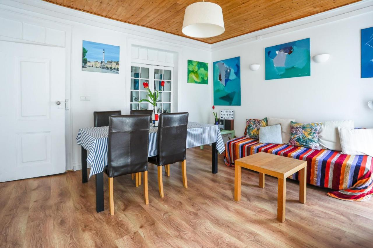 City Center Apt In Lively Bairro Alto! ลิสบอน ภายนอก รูปภาพ