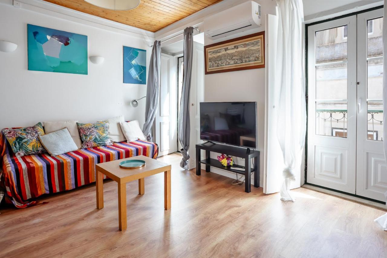 City Center Apt In Lively Bairro Alto! ลิสบอน ภายนอก รูปภาพ