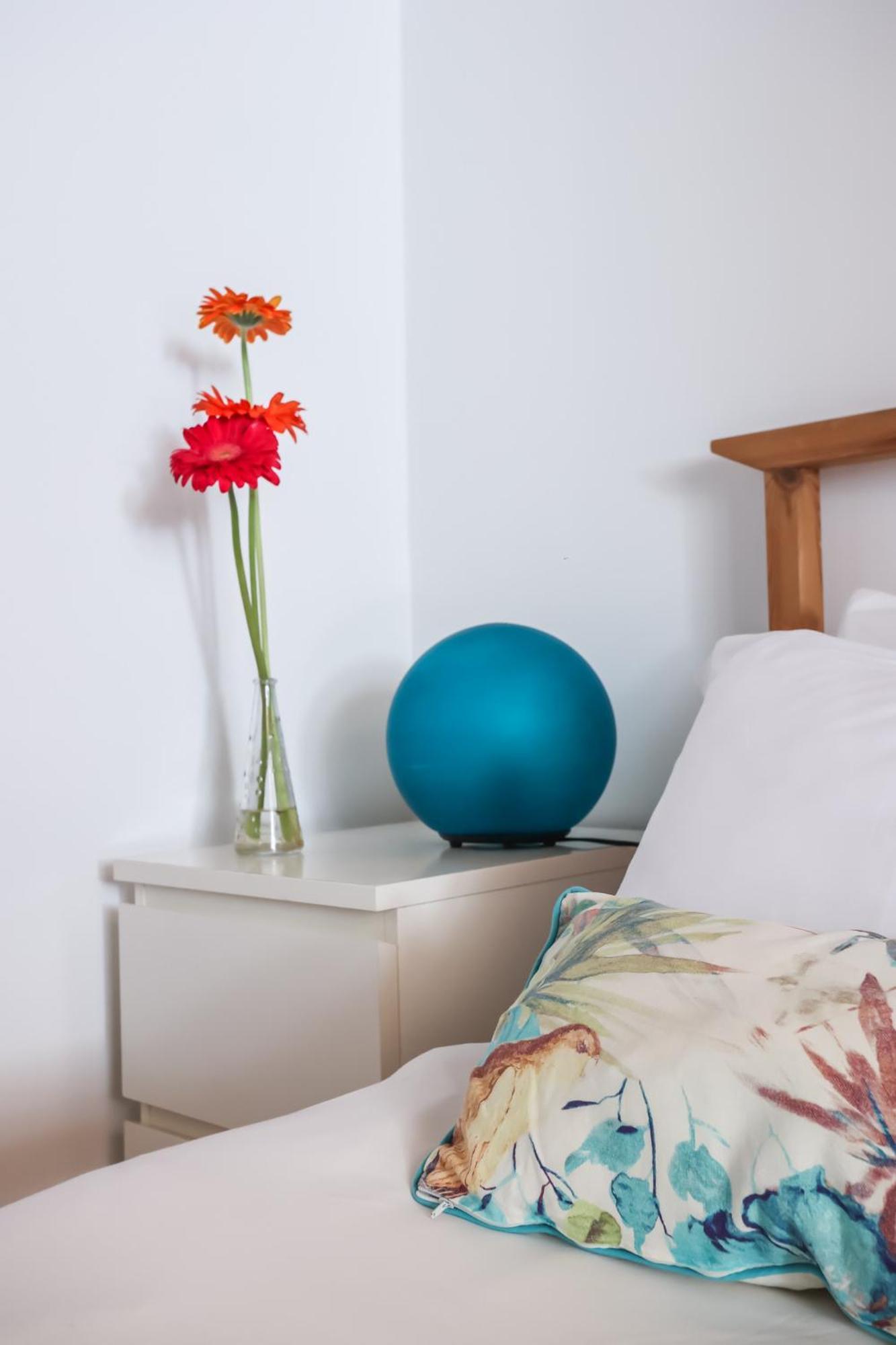City Center Apt In Lively Bairro Alto! ลิสบอน ภายนอก รูปภาพ